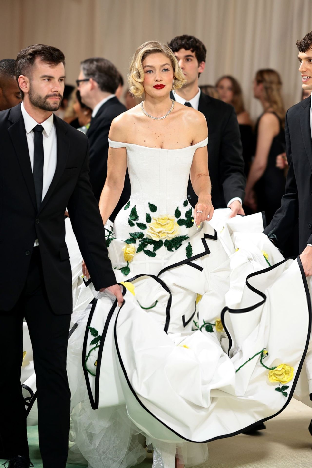 Gigi Hadid in Floral Gown at Met Gala 2024 in New York City02